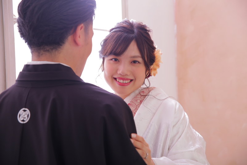 旦那様ごしの笑顔＊。