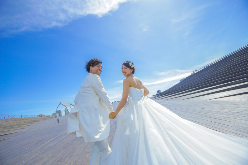 駆け出しながら