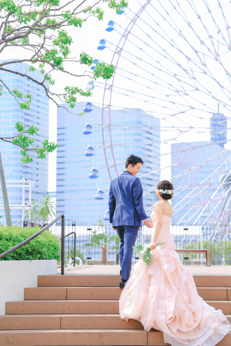 2人手をつないで♪