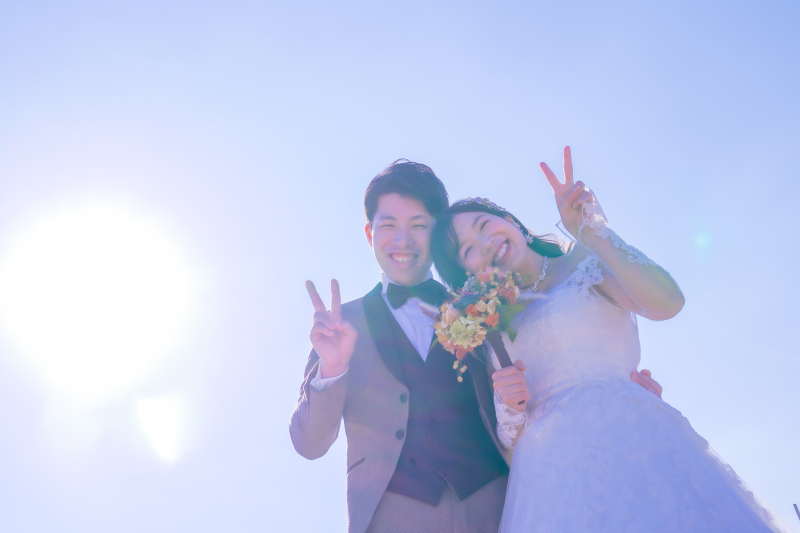 逆光でラフなオフショット風