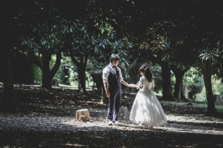 緑いっぱいのナチュラルウェディングフォト