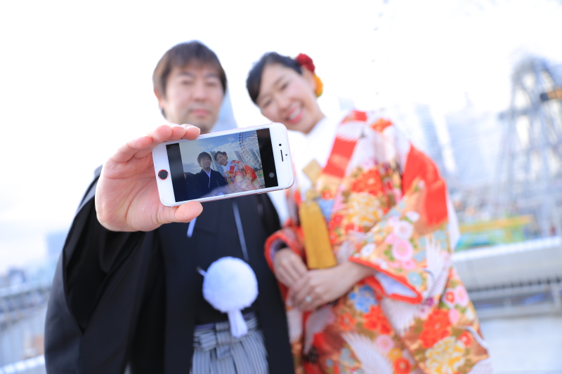 スマホ越しにパシャリ☆彡