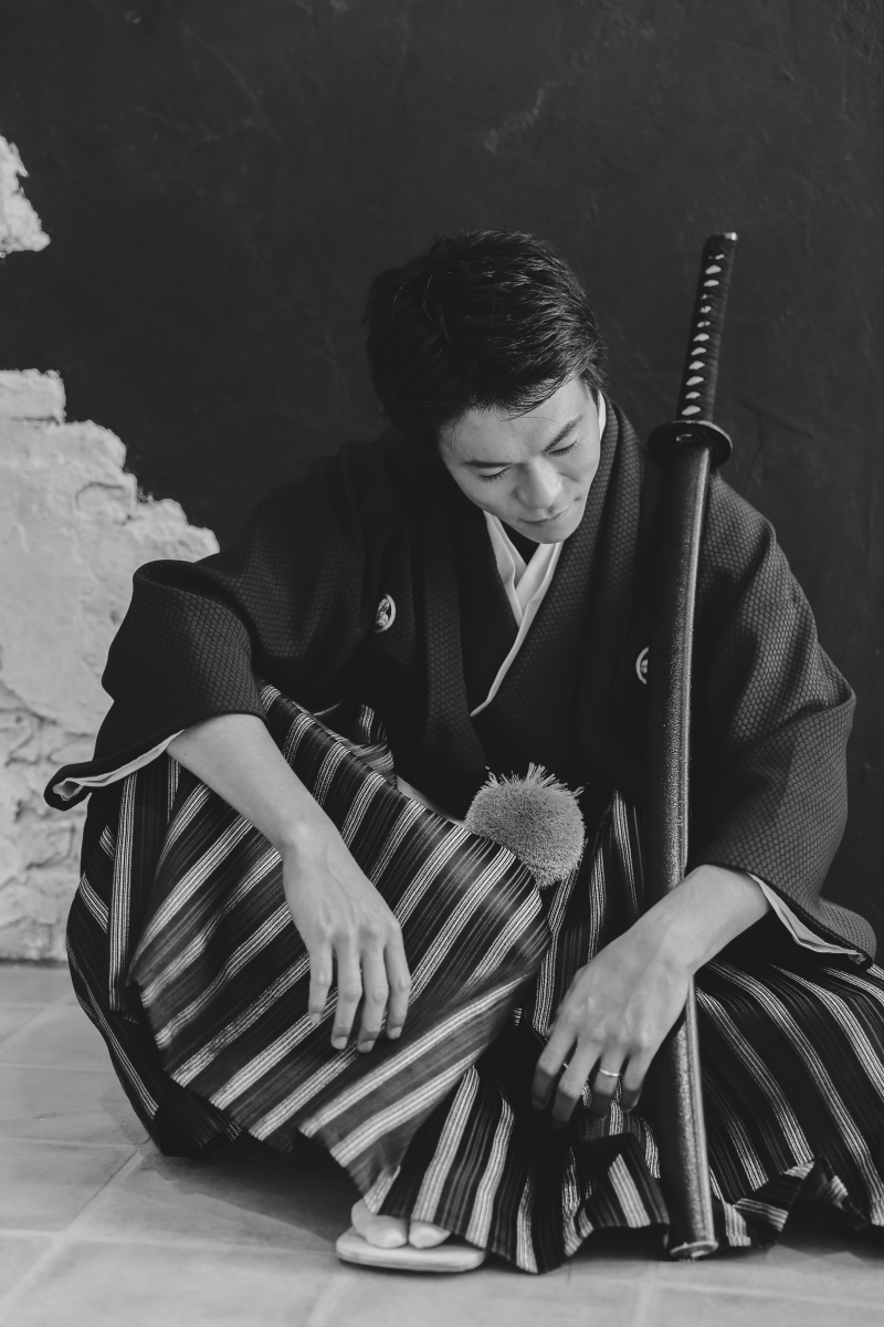 刀でモノクロに★