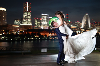 【100カットデータを３日で納品】2/15まで　Urban Glowナイトロケーションプラン☆ドレス１着で大さん橋夜景ロケ