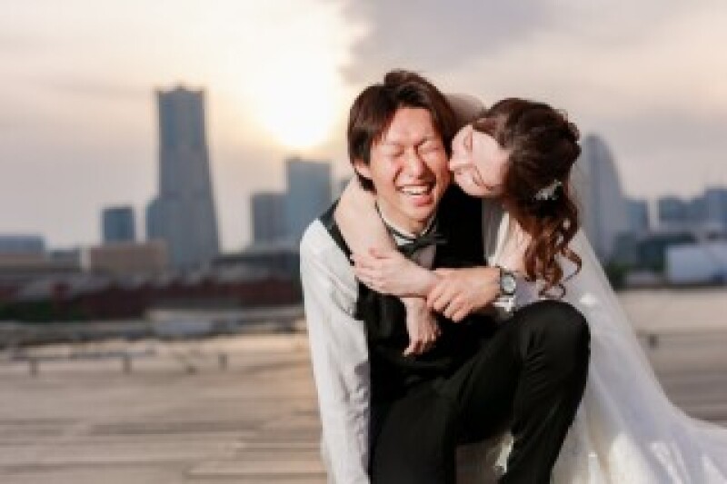 【Photorait限定】11月末まで お好きな衣装2着で大さん橋ロケ&スタジオ撮影(追加料金なしプラン)80カットデータ付き