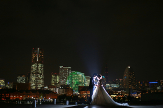 【100カットデータ３日で納品】2/15迄　Urban Glowナイトロケーションプラン☆和洋装で大さん橋夜景ロケ＋スタジオ撮影