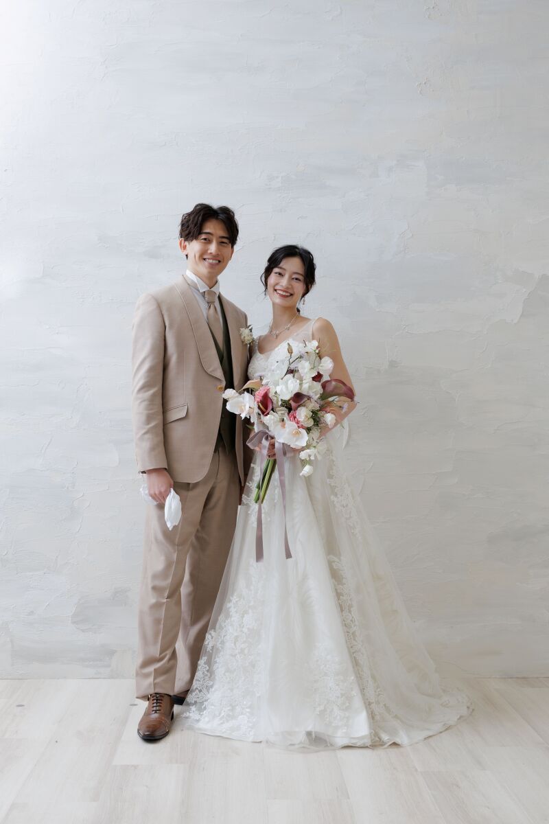 ドレスor和装どちらか1着◇スタジオ撮影・衣装1着・ベーシックプラン◇データ1枚&写真1枚台紙付き
