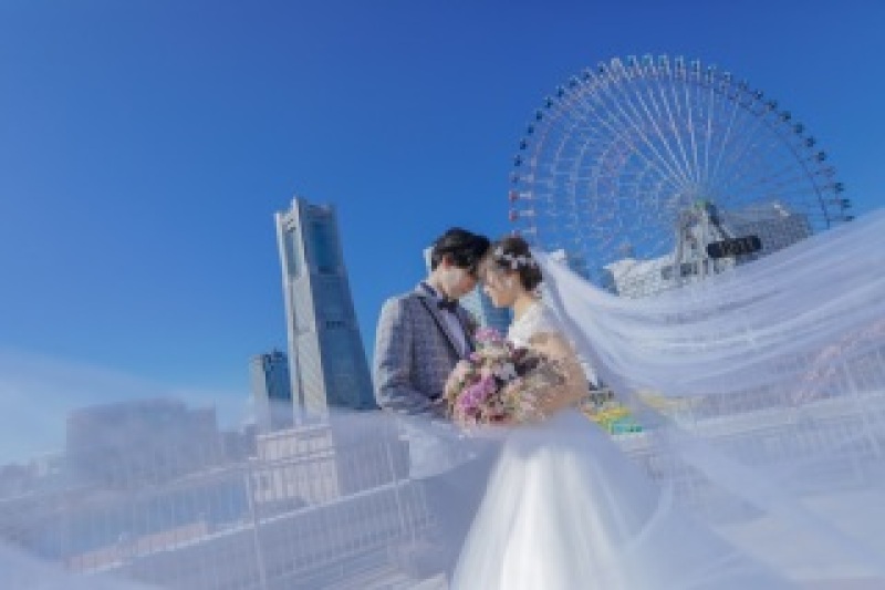 【15分でちょこっとロケ】大観覧車と一緒に!平日限定衣装1着スタジオ&テラス撮影・全50カット付きプラン(交通費/申請料なし)