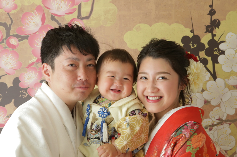 仲良し家族 撮影日 19年3月27日 自由ヶ丘 Claire自由が丘店 東京都でフォトウェディング探すならphotorait