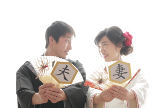 小物を使って、お二人だけのオリジナルフォトを！