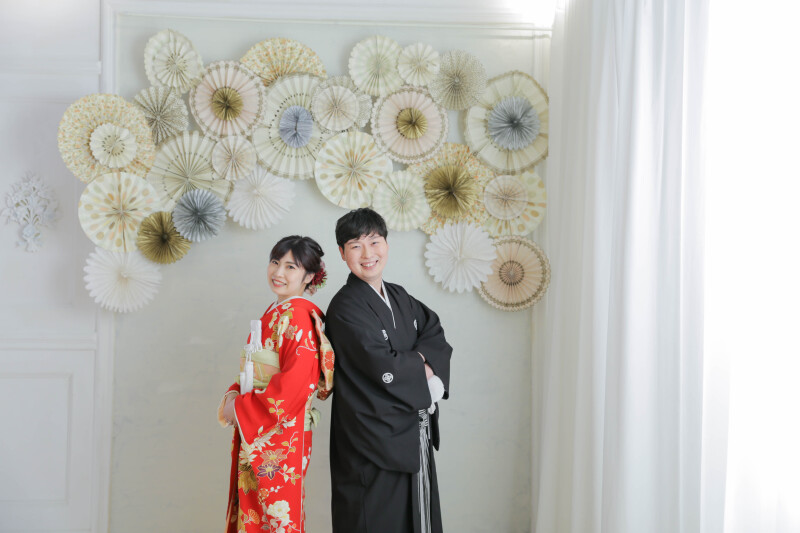 背中合わせ