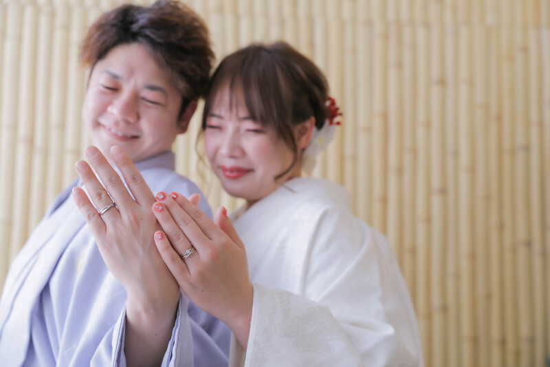 指輪ポーズ