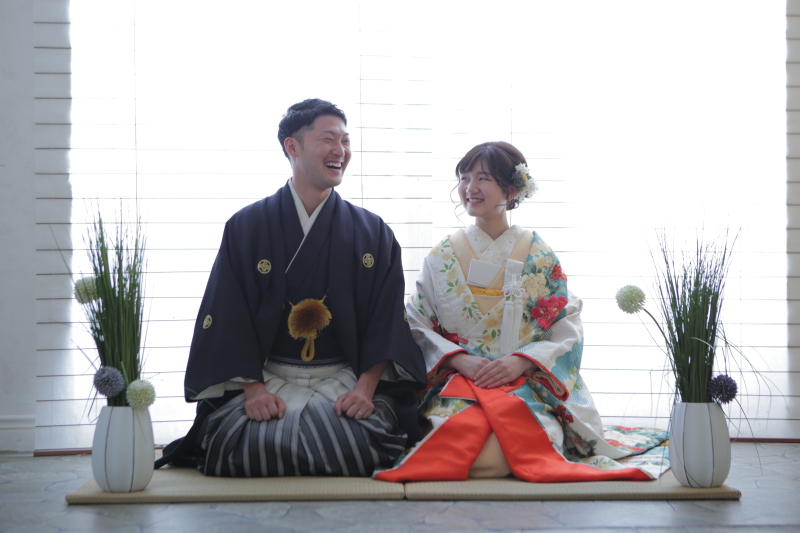 定番の正座ポーズもご一緒に!