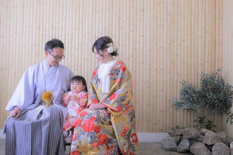 和装も洋装も豊富で、七五三などの撮影もOK！
