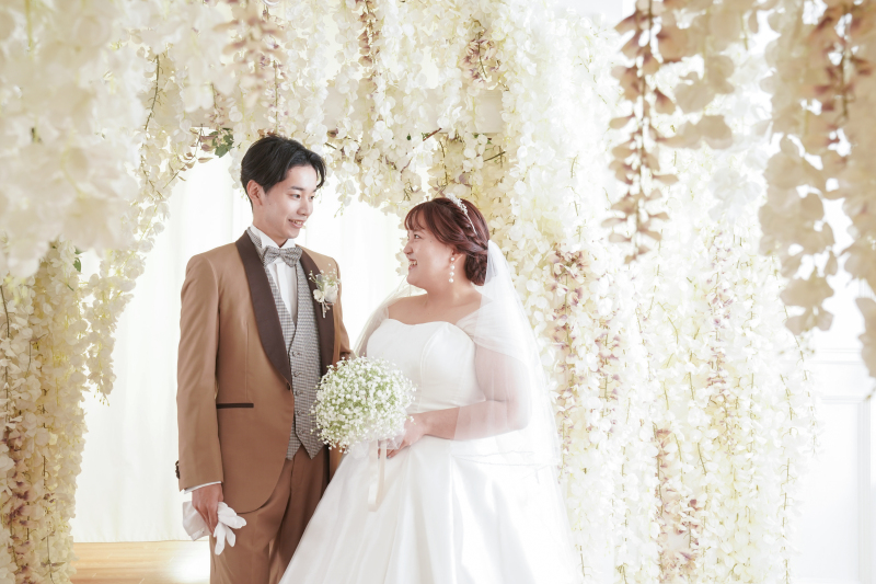 着たいドレスで叶える♡プラスサイズ花嫁向け スタジオ撮影衣装1着・Curvy Weddingプラン〈梅田店限定〉
