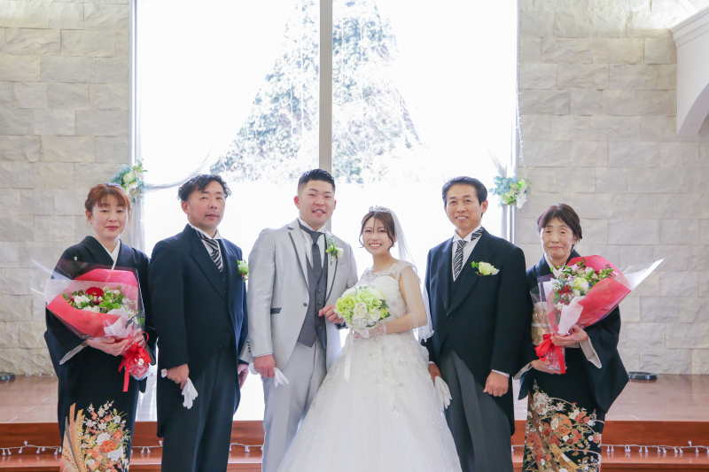 繋がる家族のフォトウェディングプラン・衣装１着￥50,000◇お子様衣装付き！大切な&ldquo;家族の形&rdquo;をまるごと写真に残せる特別プラン