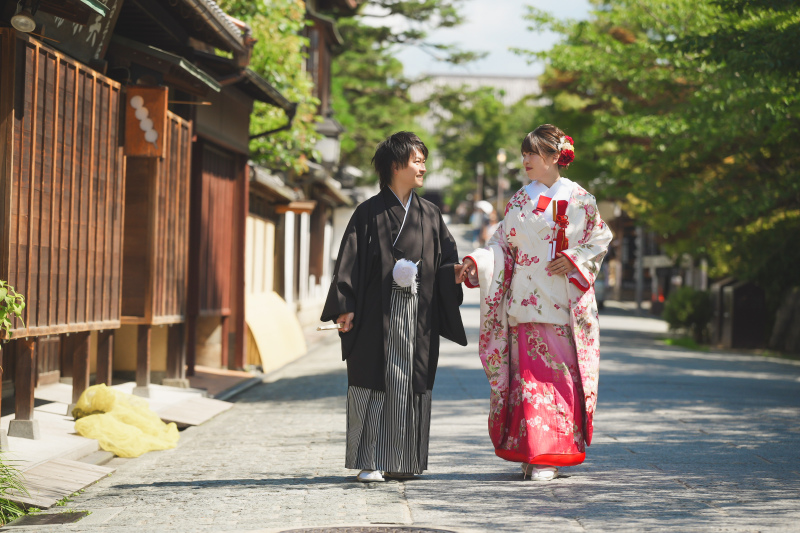 カメラを意識せず