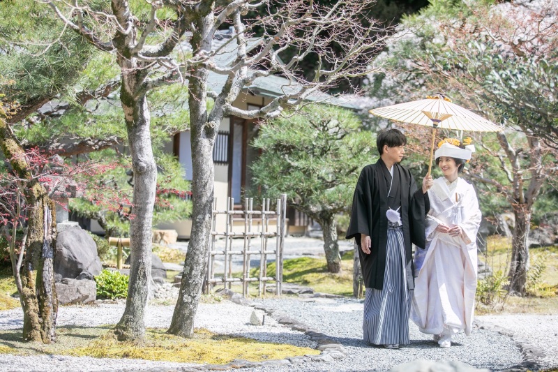 寺院内の日本庭園にて