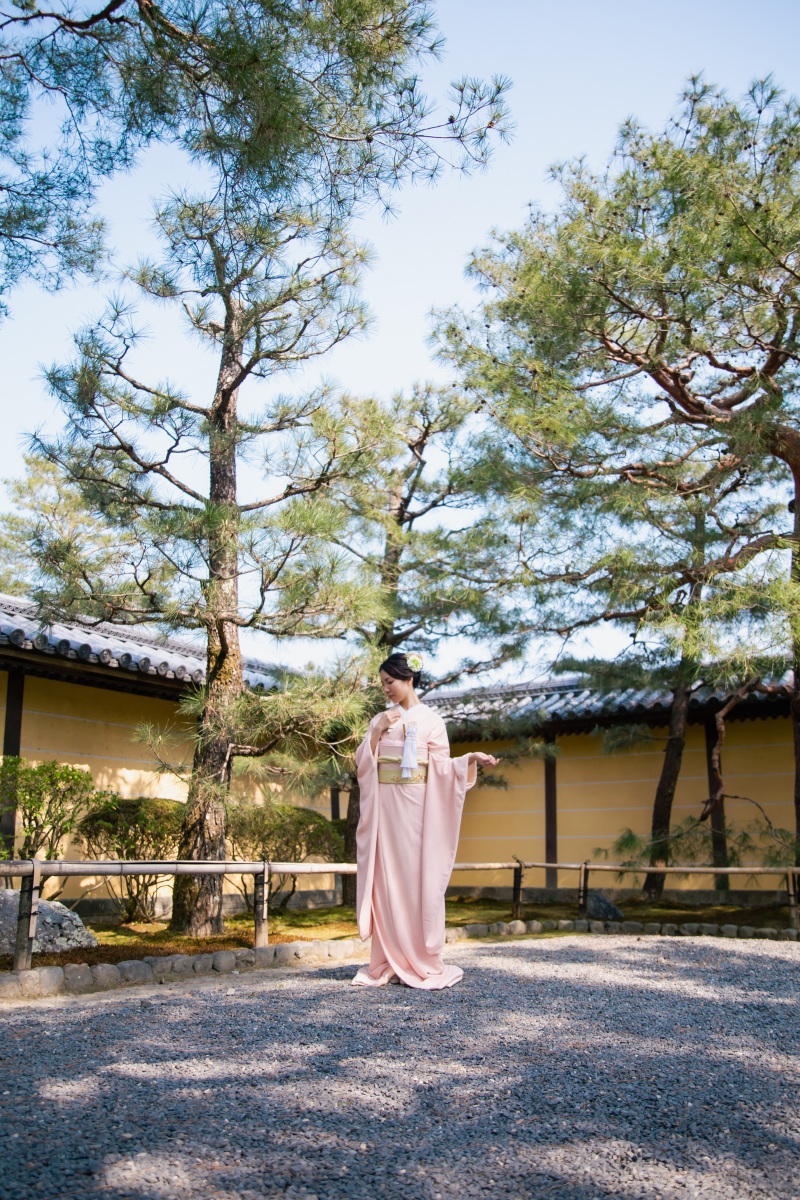 大覚寺入口にて