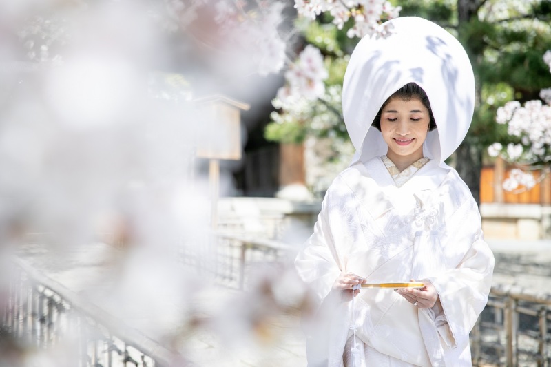 綿帽子を着用して