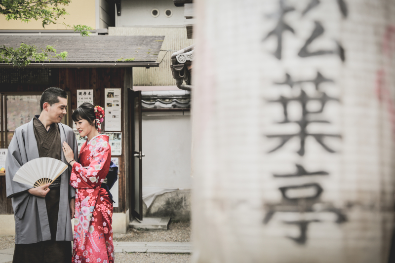 目線をはずして、、