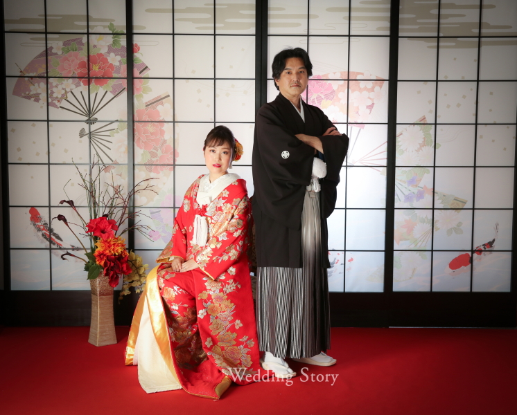 色打掛からスタート!