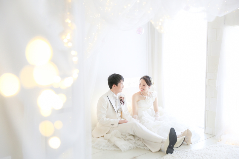 【9月限定☆３大特典付】和洋装スタジオ2着プラン＜最大20か所のシーン＆全天候型ガーデンも撮影可／データ120カット付＞