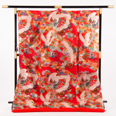 色打掛７５番（赤色に飛鶴）