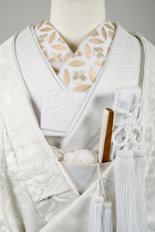 刺繍衿・花七宝