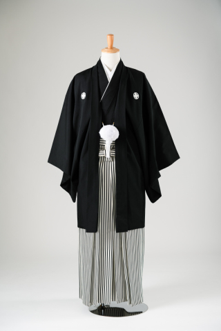 黒紋付＆銀縞の袴