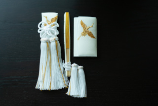 筥迫・懐剣　金鶴刺繍入り