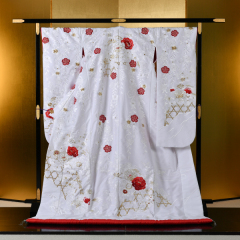 白無垢　品番30番（花柄の刺繍）