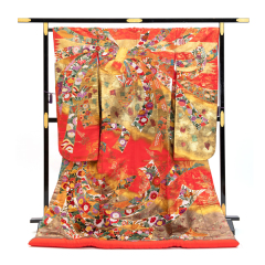 色打掛８３番　相良刺繍