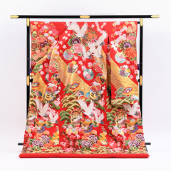 ７９番（赤色・鶴柄の色打掛）