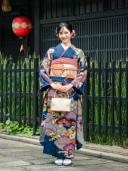 振袖・紺色の古典柄　品番K-67