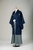 鉄紺色の紋付＆正絹の袴（ブルーグレー）