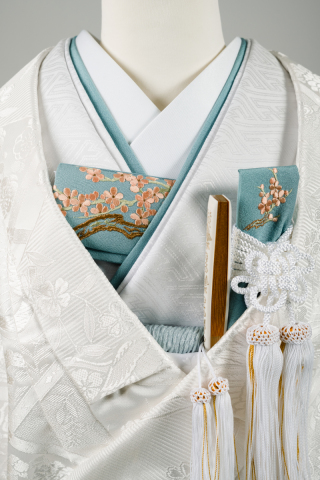 重ね衿・浅縹色（あさはなだ）