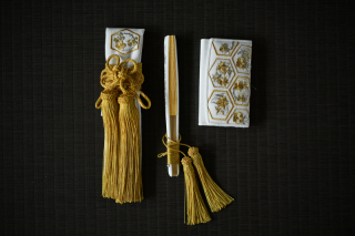 筥迫・懐剣　豪華刺繍（白）