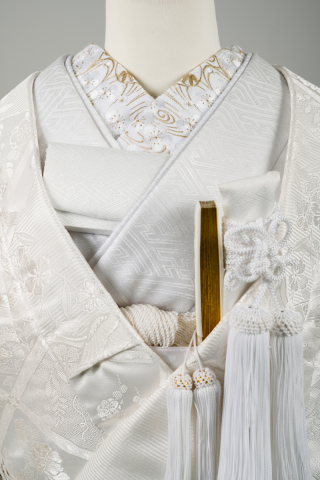 刺繍衿・流水に梅竹