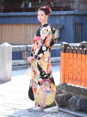 振袖・黒地の松竹梅柄　品番SK-16