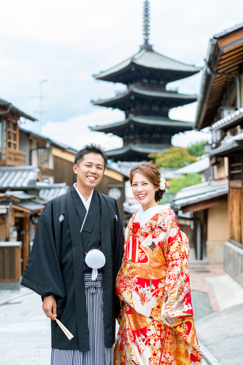 八坂の塔をバックに