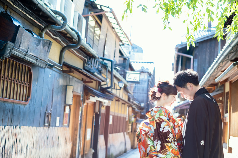 おでことおでこ