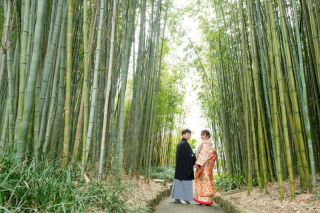 色打掛で竹林公園