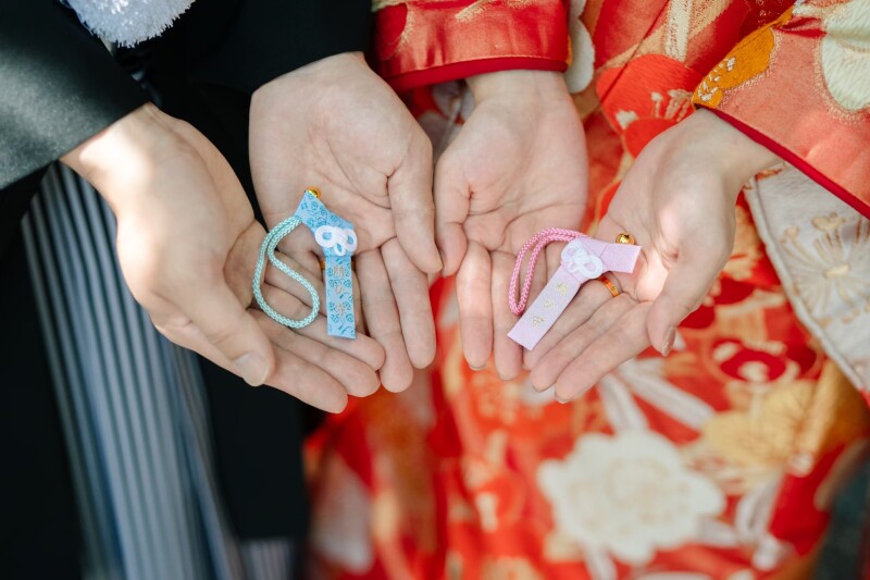 お守りと一緒に。