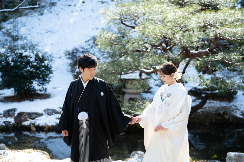 雪の萬福寺さんで白無垢