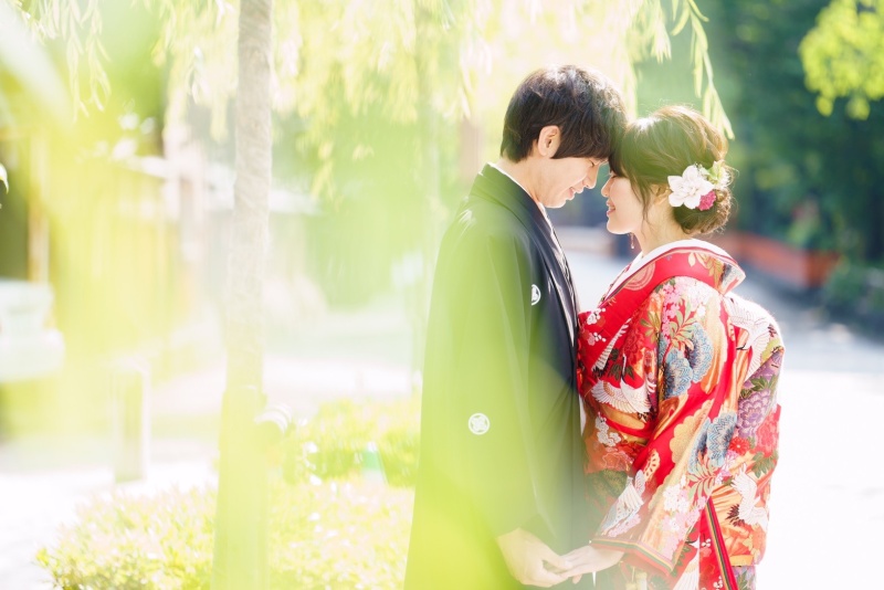 おでことおでこ