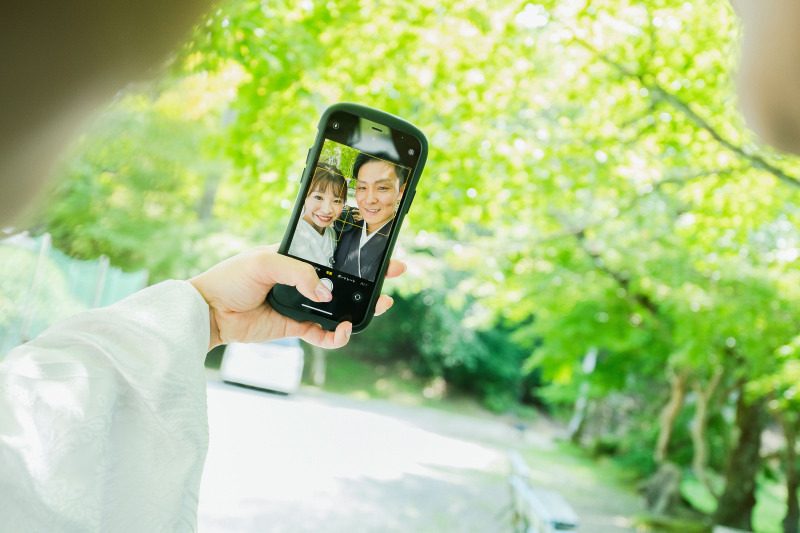 お二人の手元に