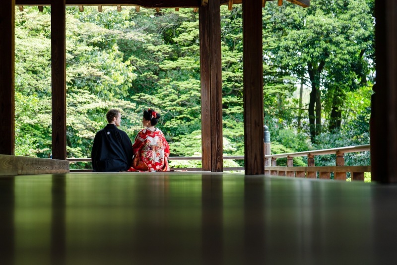 絵のような風景の中に写し込む