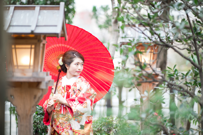 緑、灯篭、それだけで。