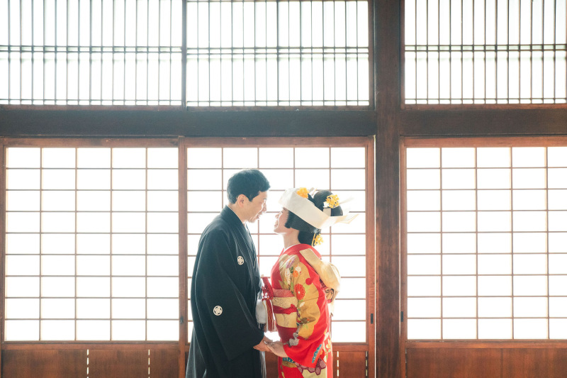 引き振袖と黒紋付き袴